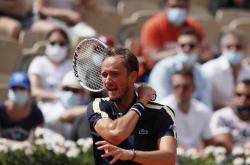 开云APP-欧洲网球队完胜西班牙网球队，梅德韦杰夫爆发神勇的简单介绍