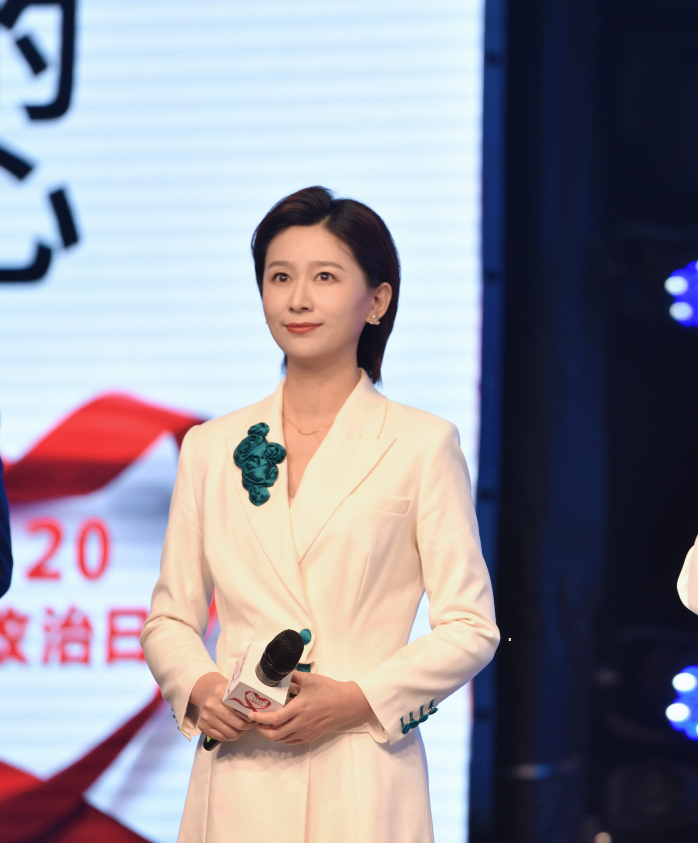 中国羽毛球队横扫法国羽毛球队,马琳惊艳世界的简单介绍 中国羽毛球队横扫法国羽毛球队,马琳惊艳世界的简单介绍