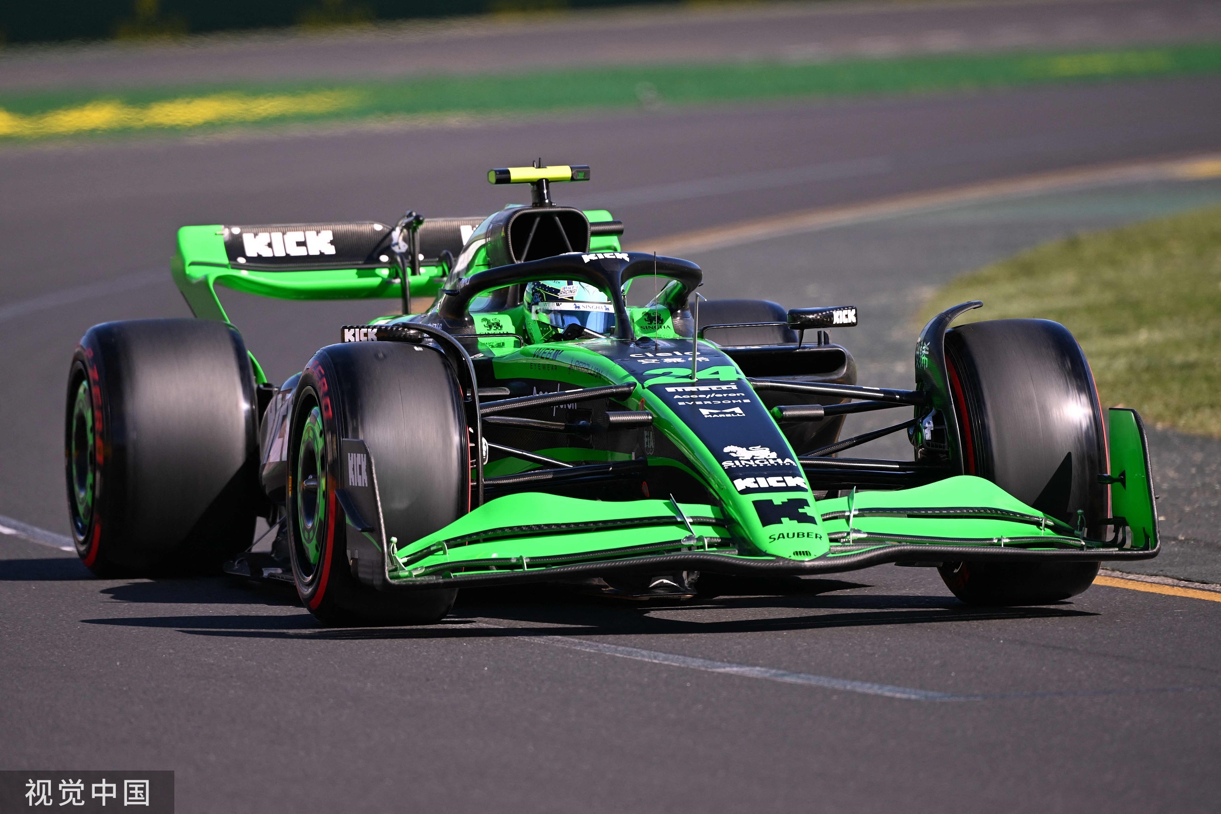 索伯车队险胜法拉利，周冠宇刷新纪录的简单介绍